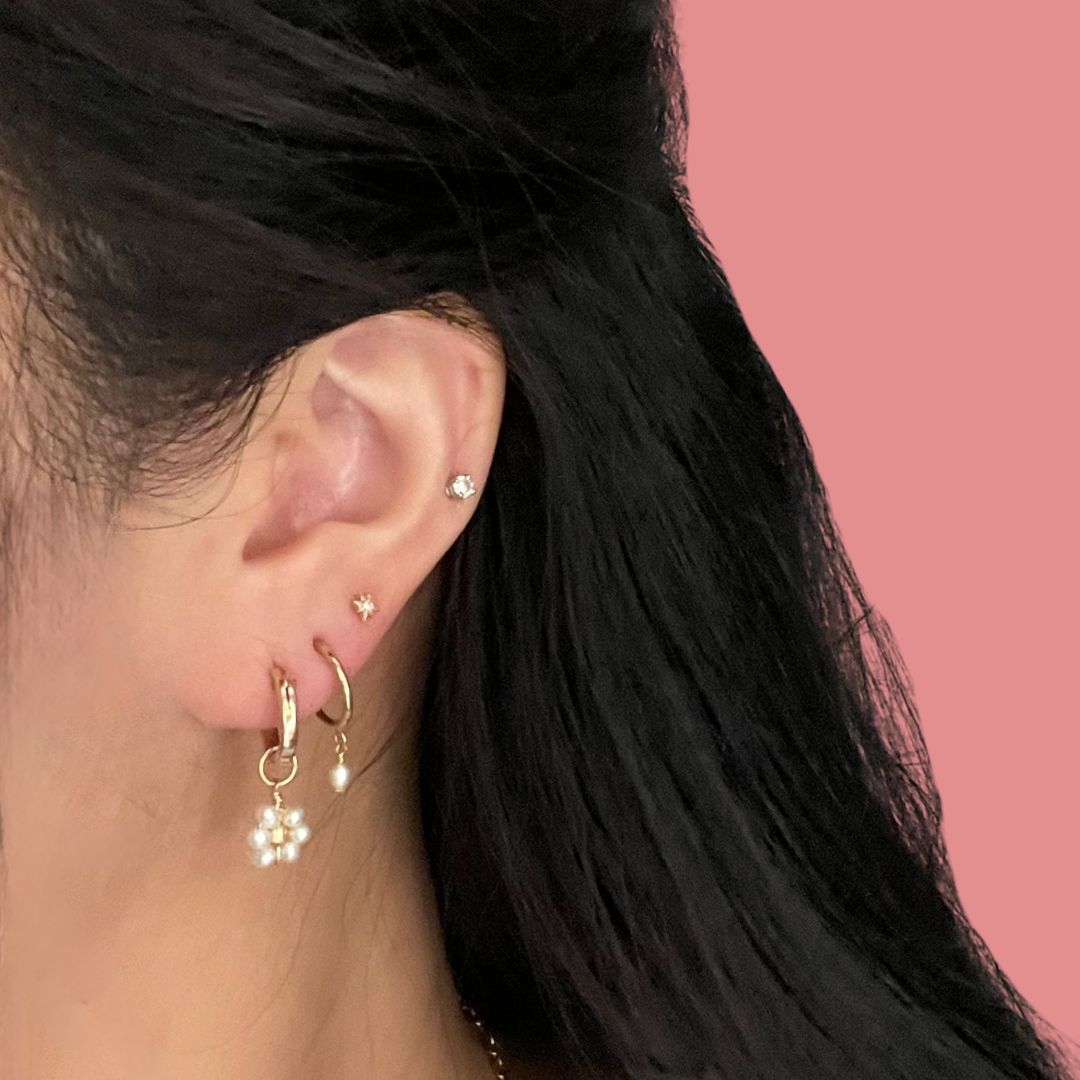 DAISY Pearl Earrings
