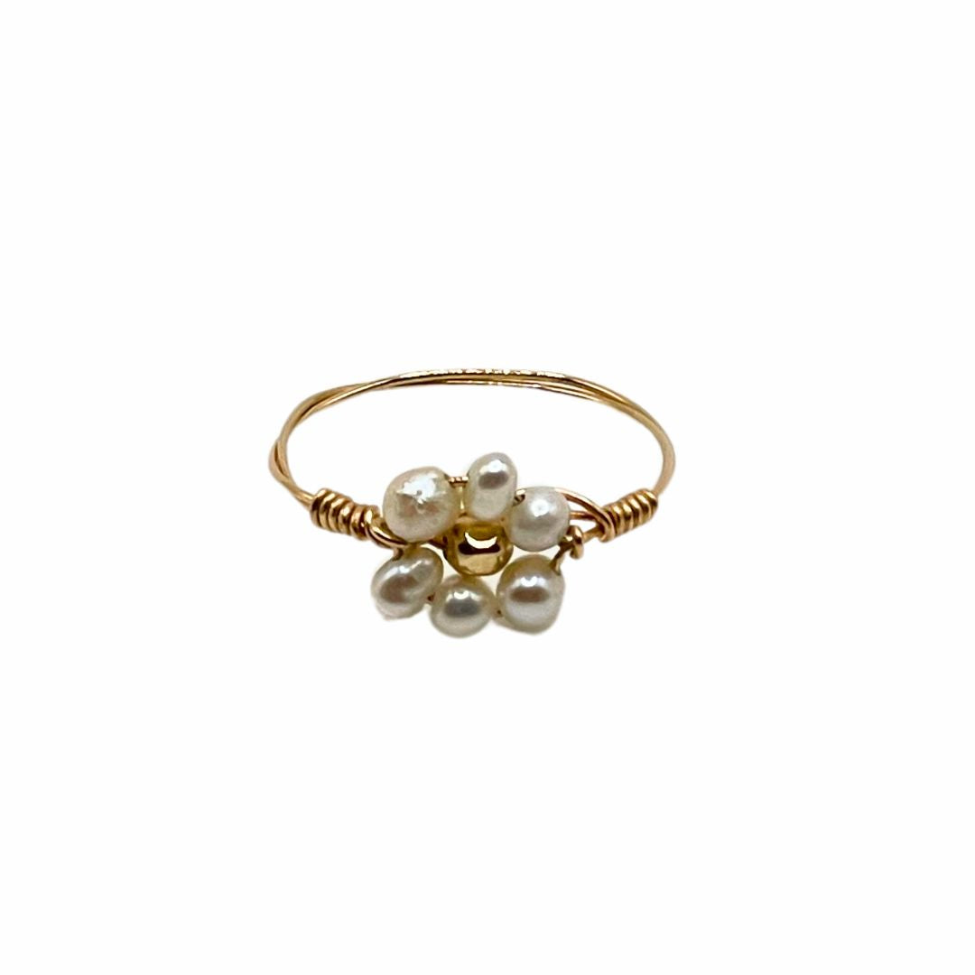 Pearl Daisy Ring