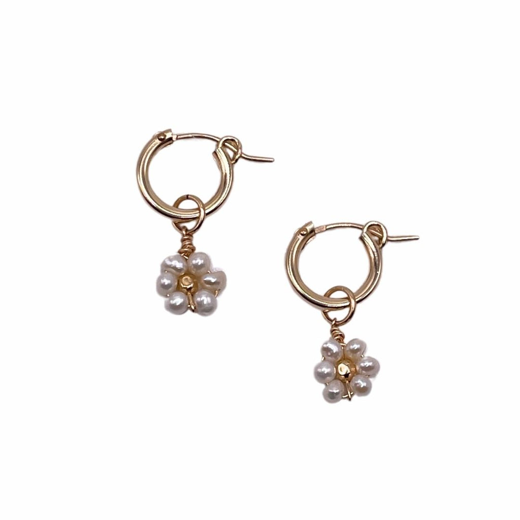 DAISY Pearl Earrings