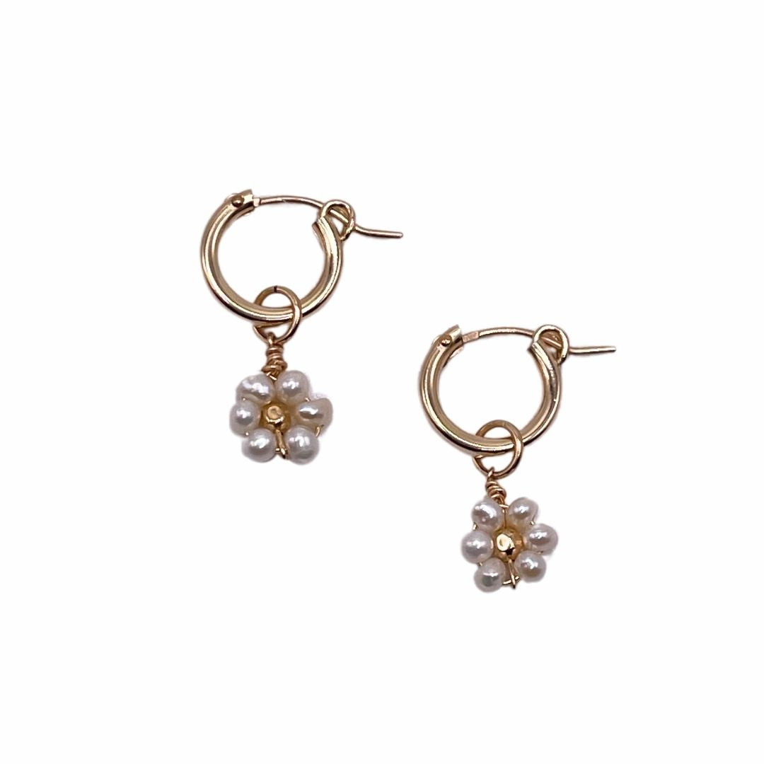 DAISY Pearl Earrings