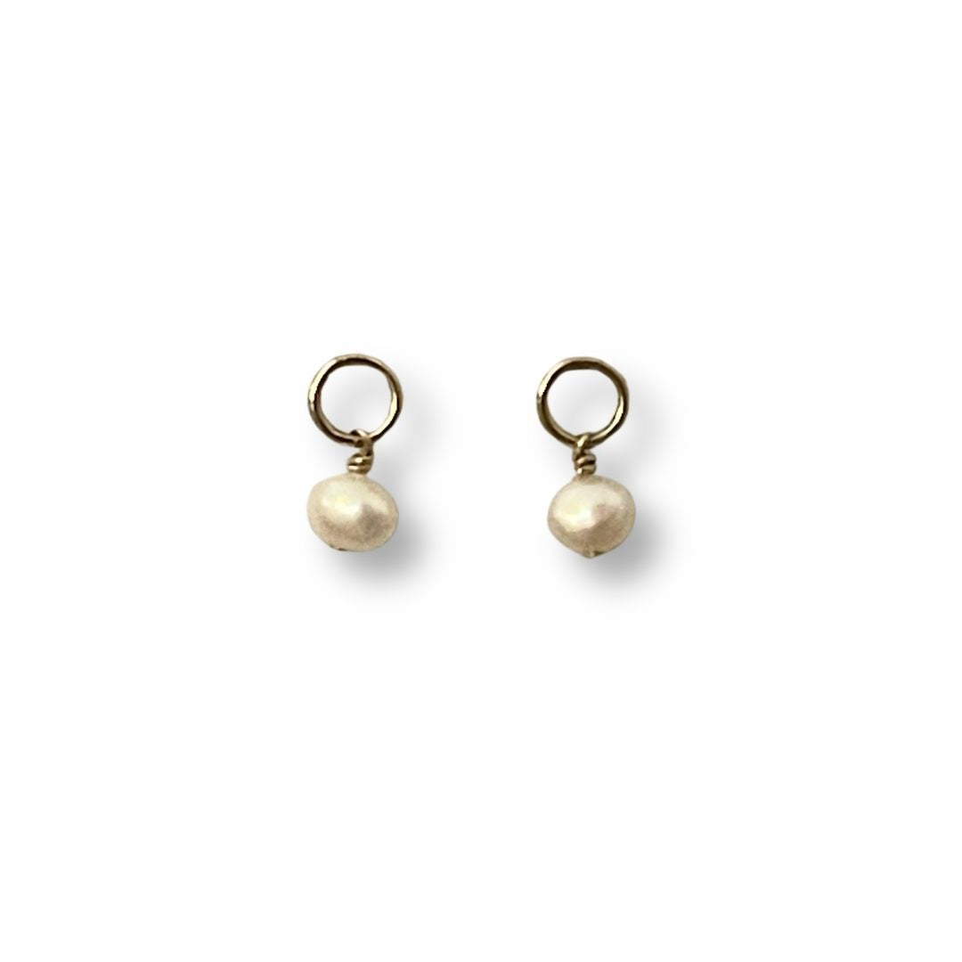 CHLOE Mini Earrings