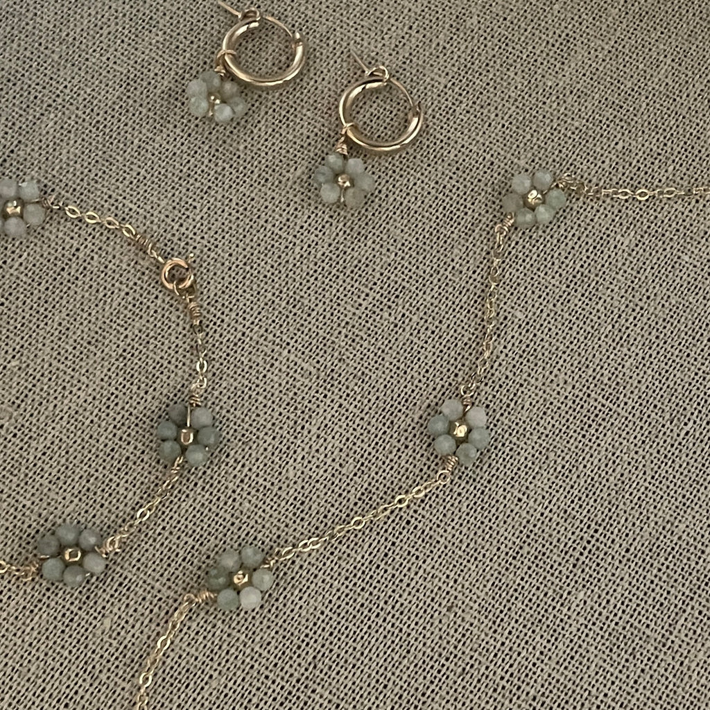 DAISY Station Necklace